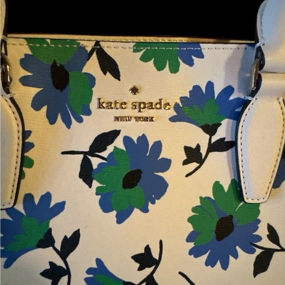 Kate Spade Rare Find Satchel (zipper closure) and Shoulder or Crossbody Bag. - Picture 6 of 16